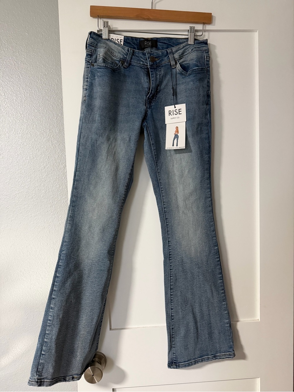 Denim Women's Flare Jeans in Mid Blue